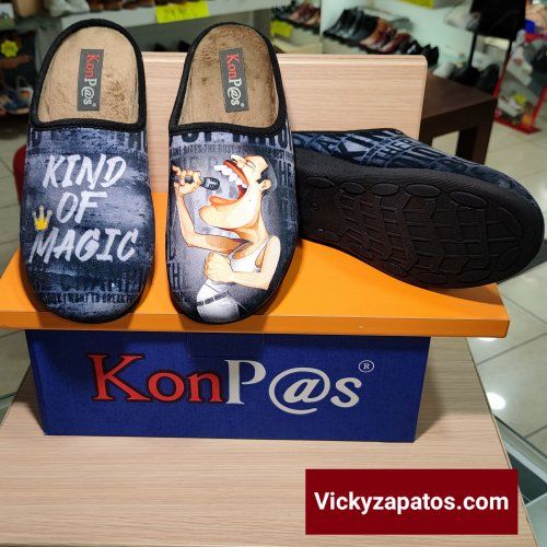 Zapatilla Hechas en España con Serigrafía de KIND OF MAGIC KOMPAS 579  MADRID