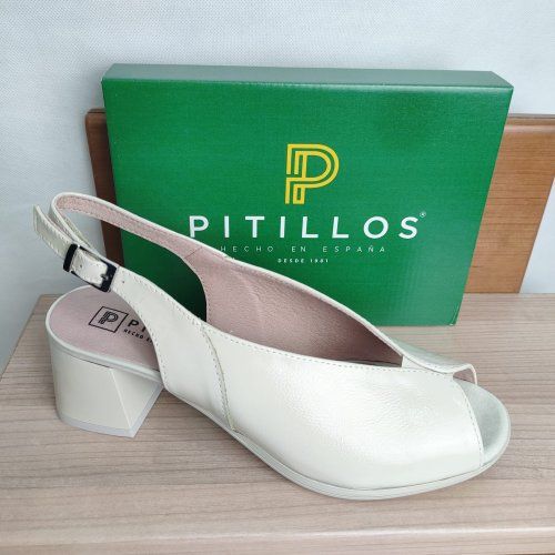 Sandalia PITILLOS 11212 de Charol Crema Tacón Medio Hecha en España