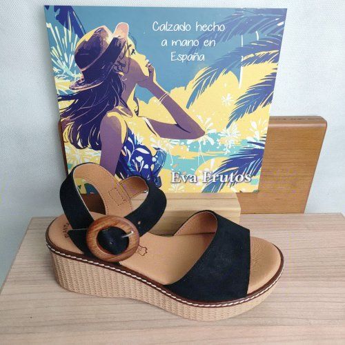 Sandalia en Piel Afelpada EVA FRUTOS 6509 con Planta de Gel y Cuña Media Hechas en España