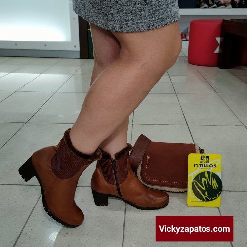 Los botines de Vicky Zapatos están hechos en España, con calidades de piel y plantillas especiales para cada pie