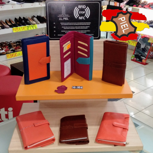 Complementos de vestir para hombre y mujer
