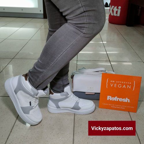 Bota Deportiva Nueva Colección REFRESH 70113 Moda VEGANA Otoño 22 Coslada